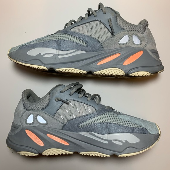 Yeezy 700 Inertia - Picture 2 of 6